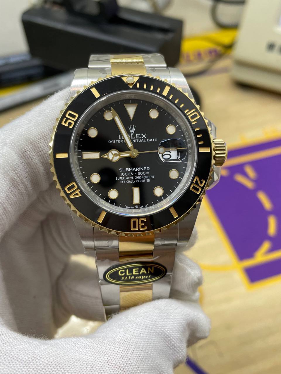 Rolex Submariner Date 126613LN - Image 2